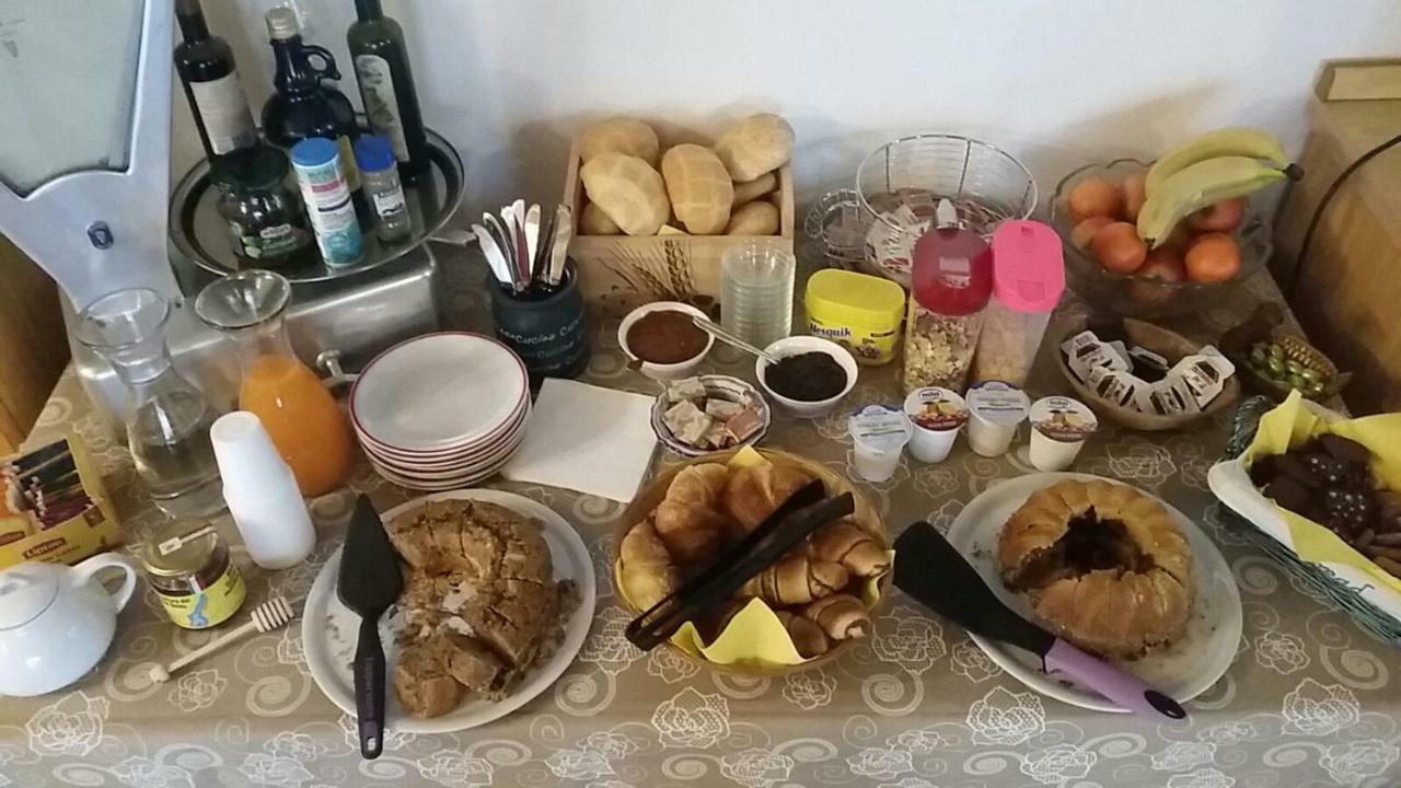 Garni Fobbie Hotell Brentonico Eksteriør bilde