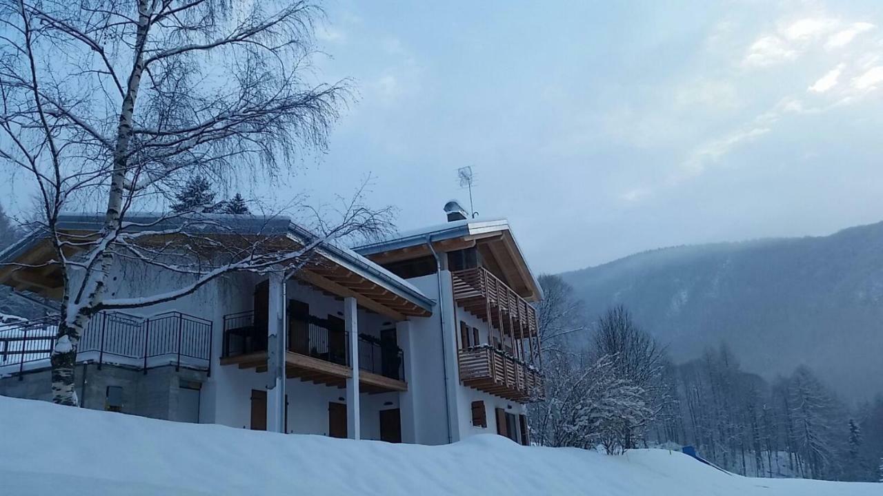 Garni Fobbie Hotell Brentonico Eksteriør bilde